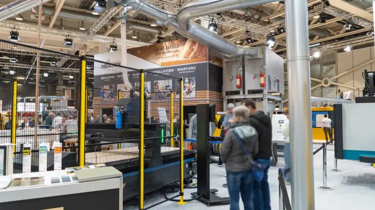 HOLZ-25 Eindruck vom Ineichen-Stand