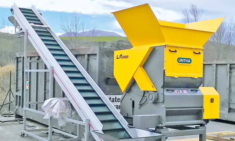 einwellenzerkleinerer untha lr1000 foerderband